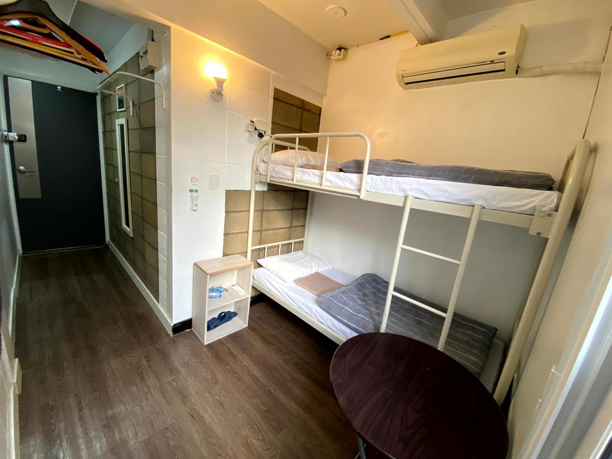 Itaewon Yellow Guesthouse Seoul Bagian luar foto